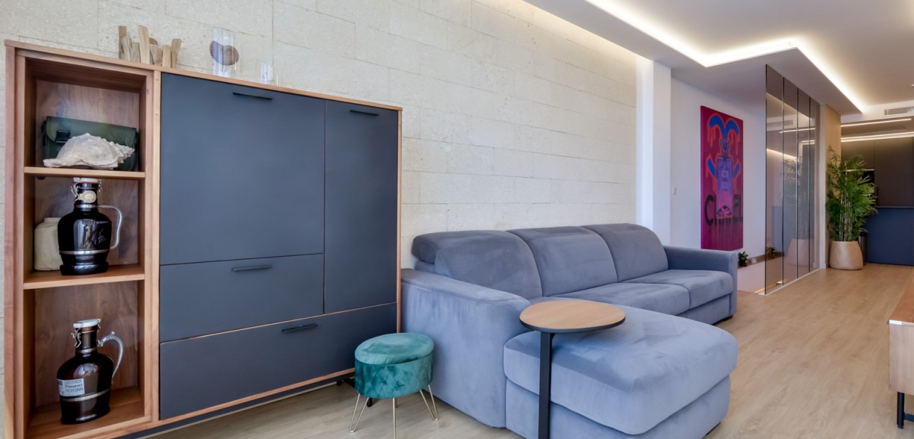 Herverkoop - duplex -
Altea