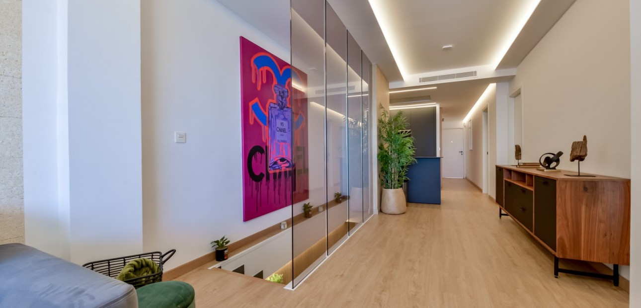 Herverkoop - duplex -
Altea