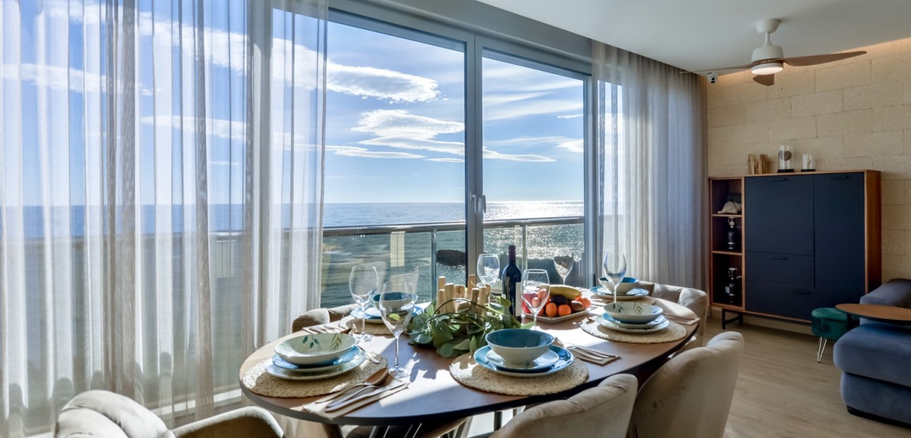 Herverkoop - duplex -
Altea