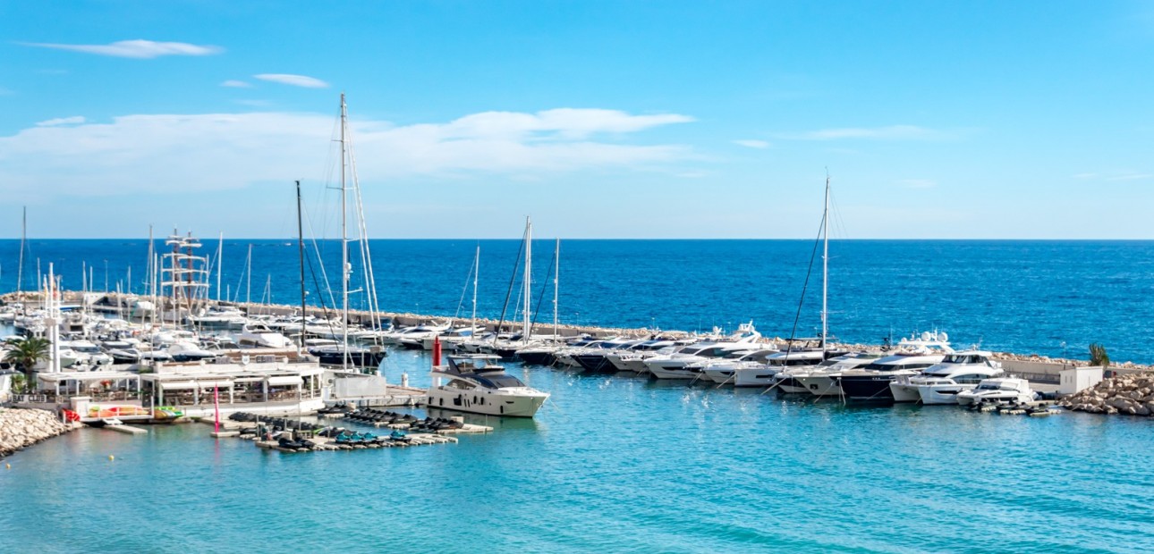 Herverkoop - duplex -
Altea