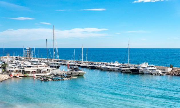 Herverkoop - duplex -
Altea