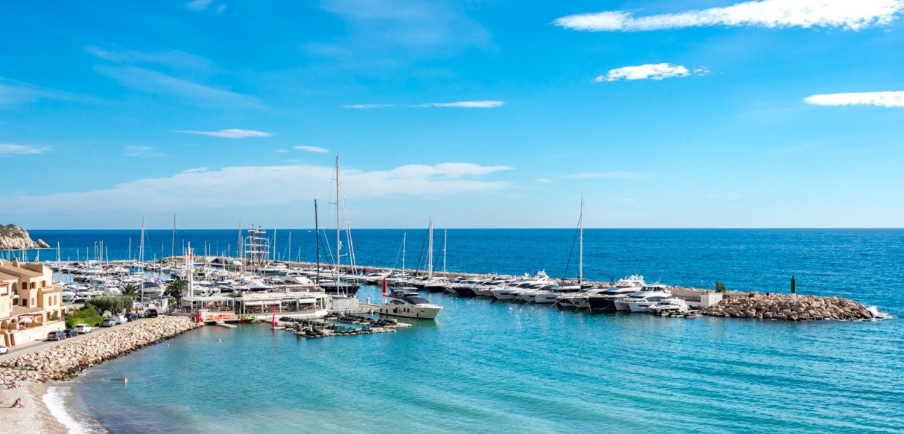 Herverkoop - duplex -
Altea