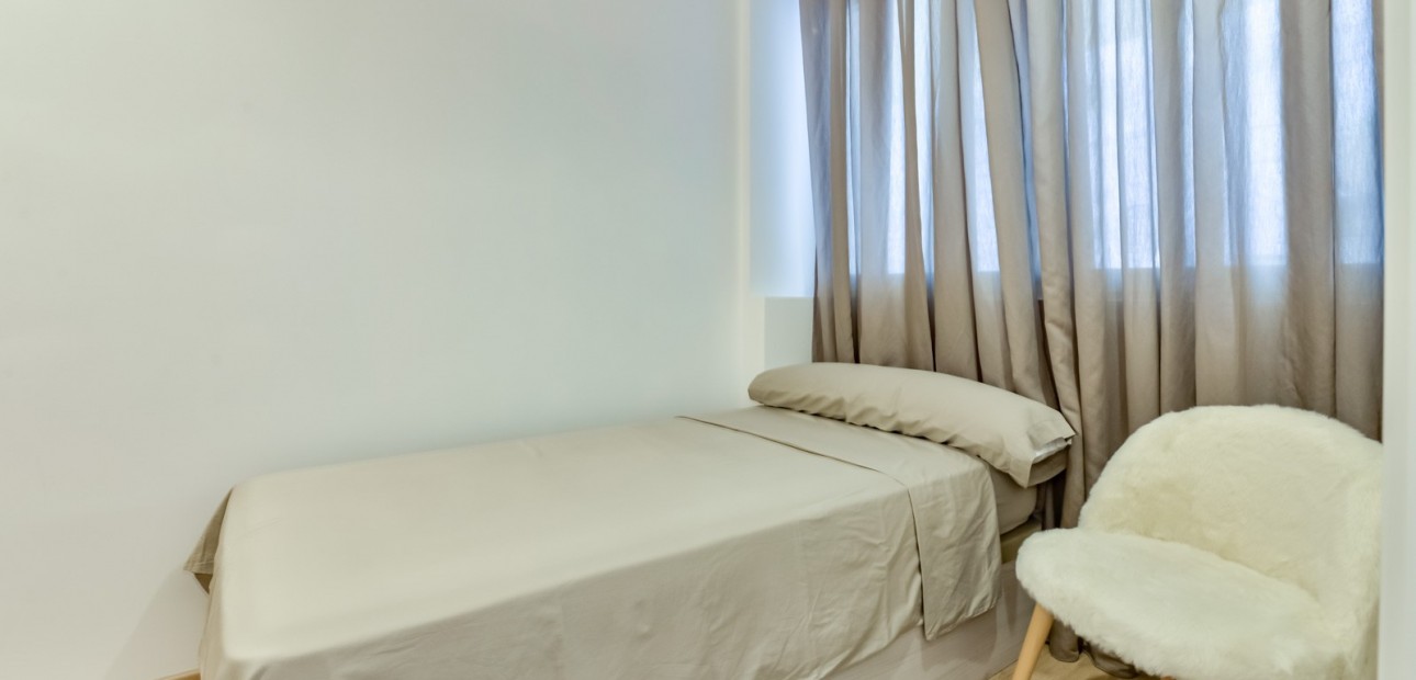 Herverkoop - duplex -
Altea