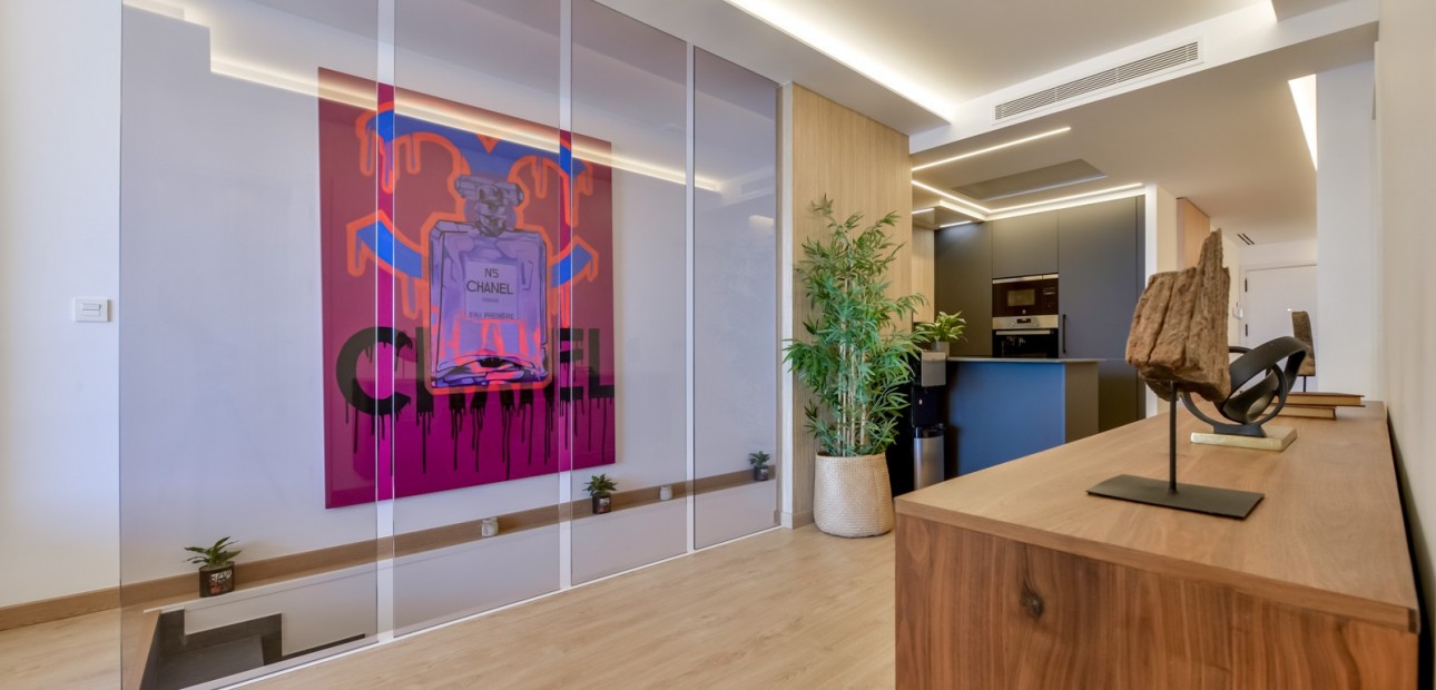 Herverkoop - duplex -
Altea