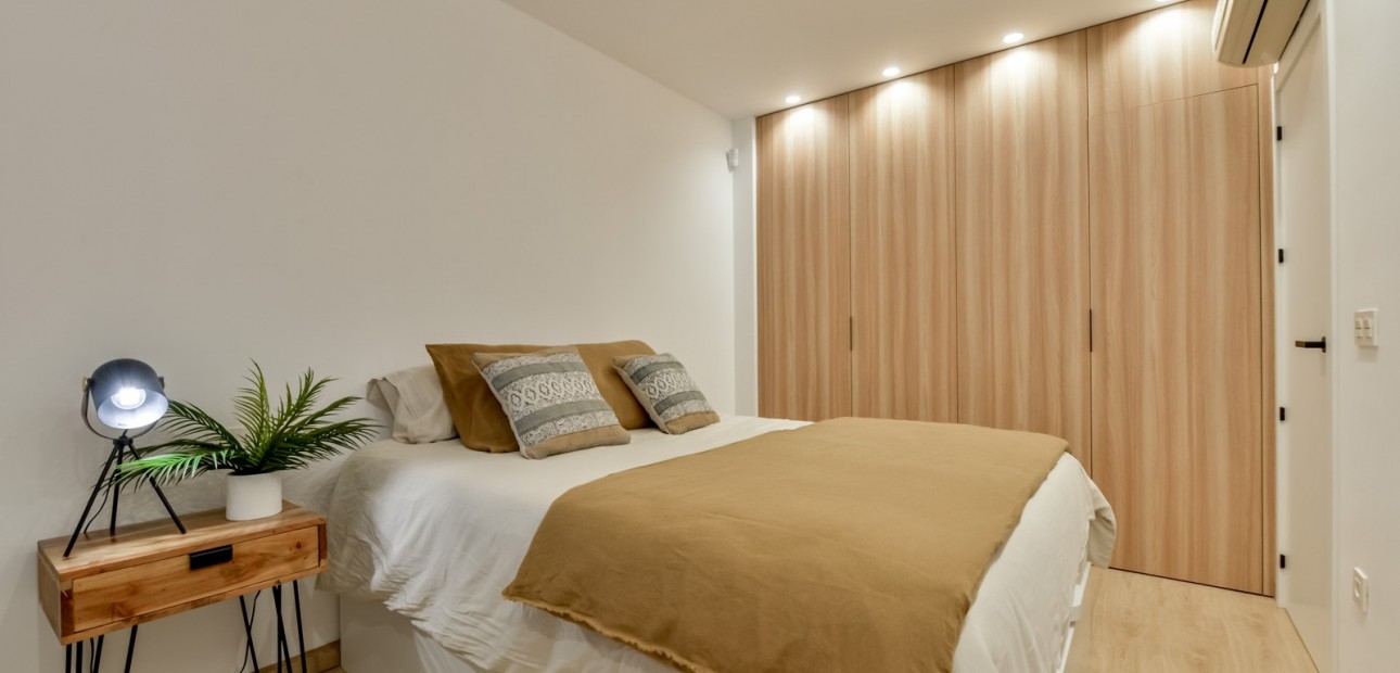 Herverkoop - duplex -
Altea