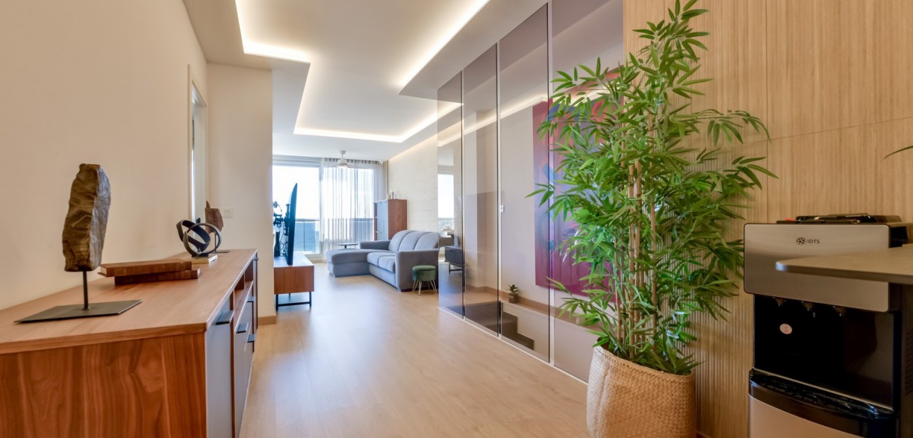 Herverkoop - duplex -
Altea