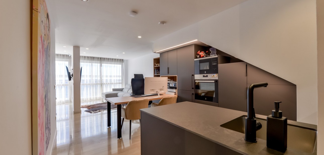 Herverkoop - duplex -
Altea