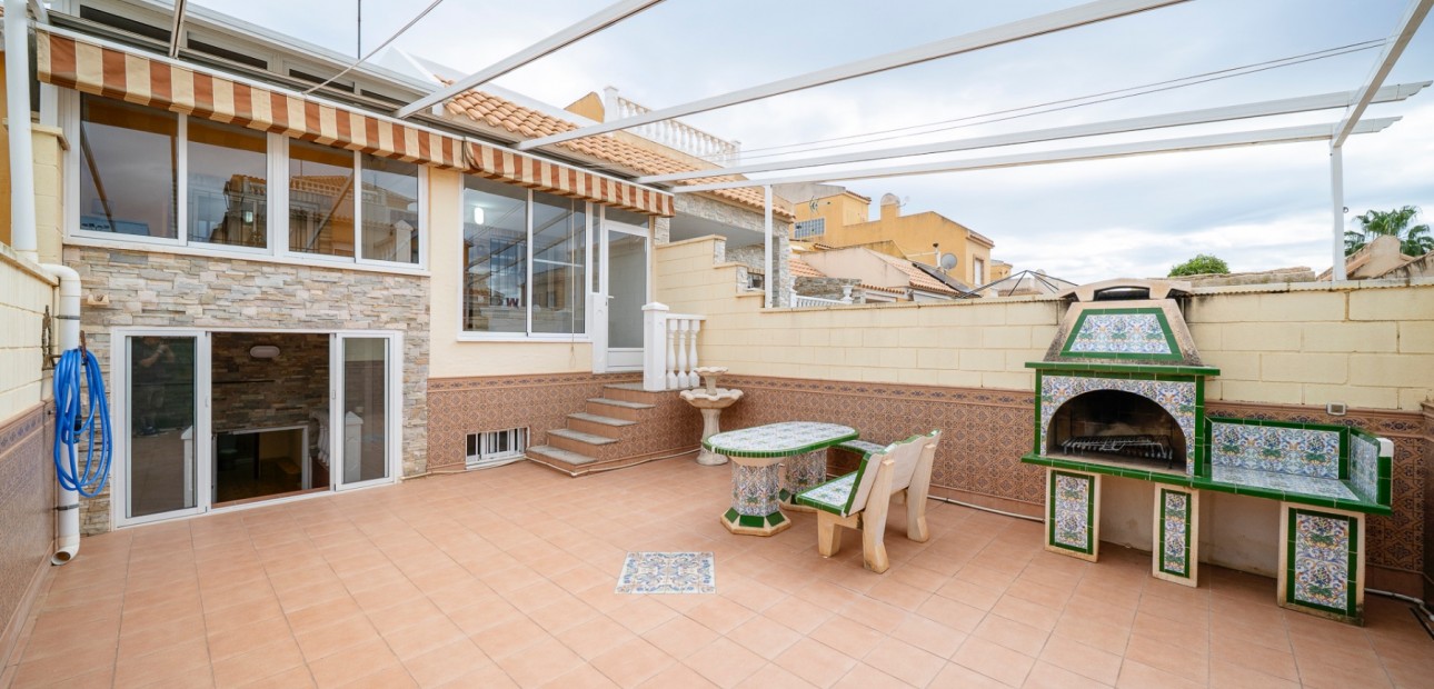 Venta - Adosado -
Ciudad Quesada - Doña Pepa