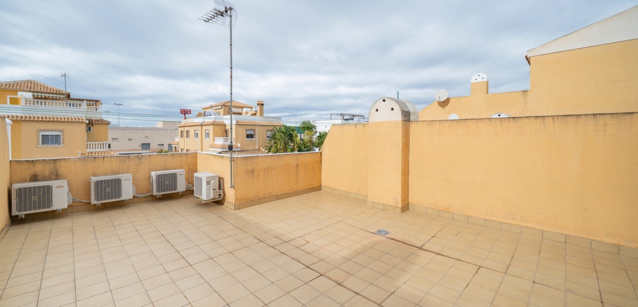 Venta - Adosado -
Ciudad Quesada - Doña Pepa