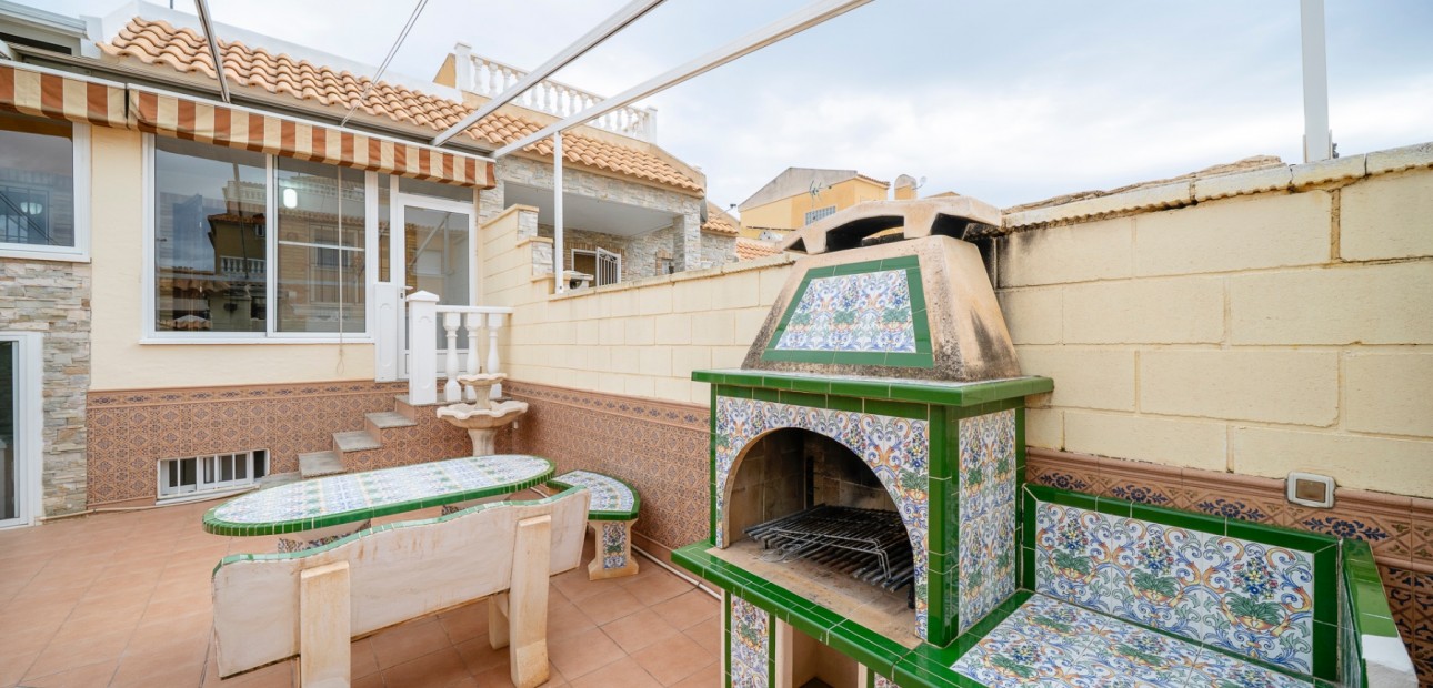 Venta - Adosado -
Ciudad Quesada - Doña Pepa