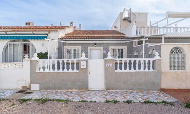 Herverkoop - Bungalow -
Torrevieja - El Chaparral