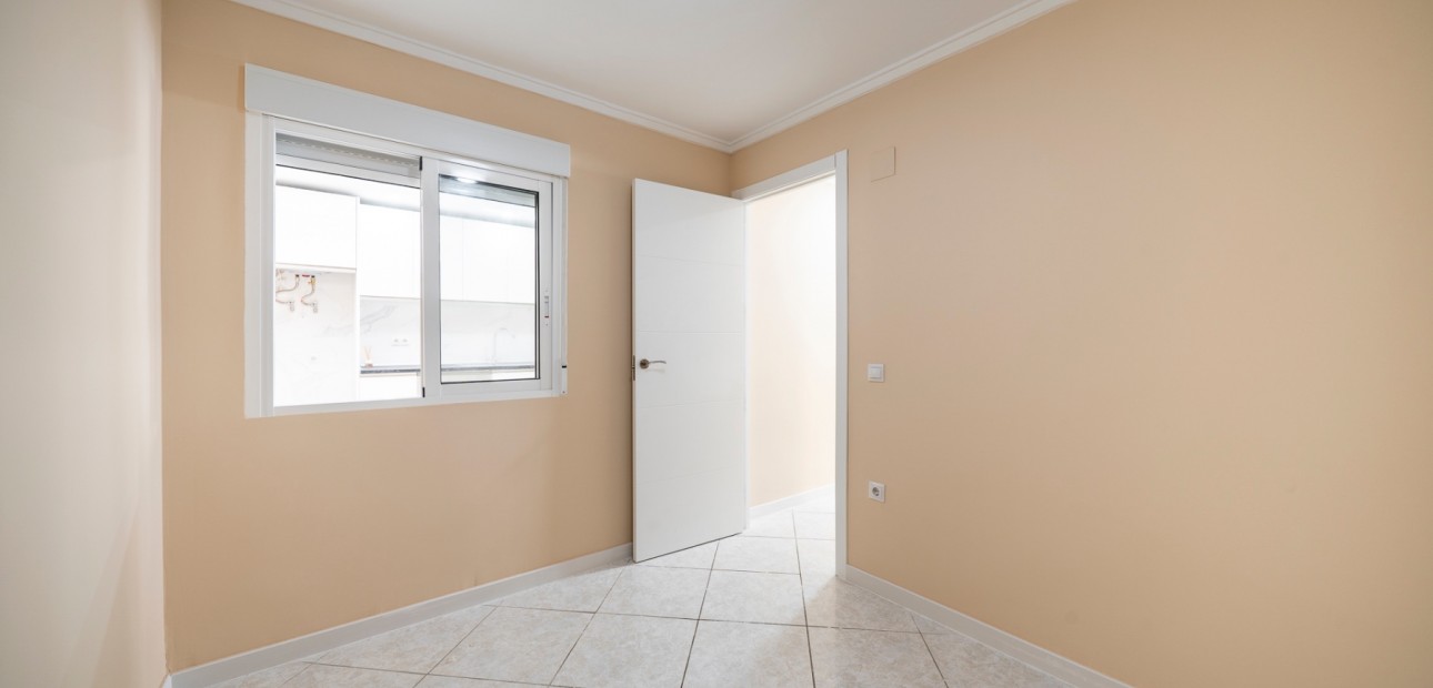 Herverkoop - Bungalow -
Torrevieja - El Chaparral