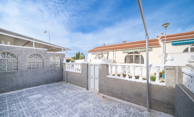 Herverkoop - Bungalow -
Torrevieja - El Chaparral