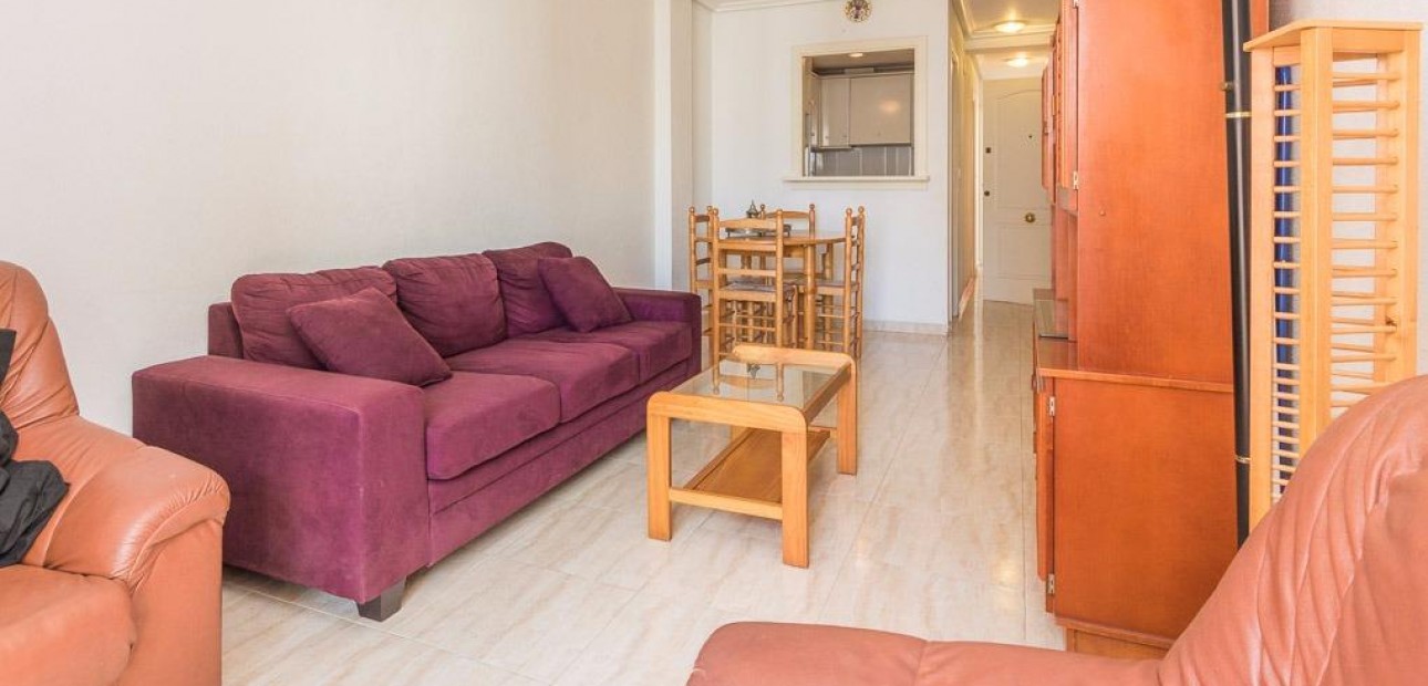 Venta - Apartamento / piso -
Torrevieja - Centro