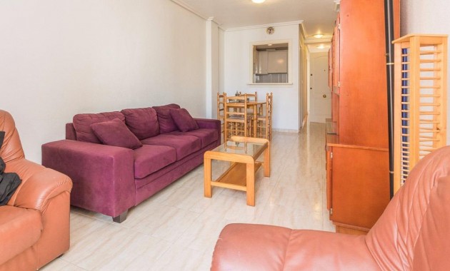 Venta - Apartamento / piso -
Torrevieja - Centro