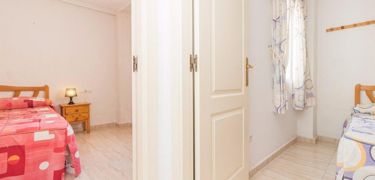 Venta - Apartamento / piso -
Torrevieja - Centro