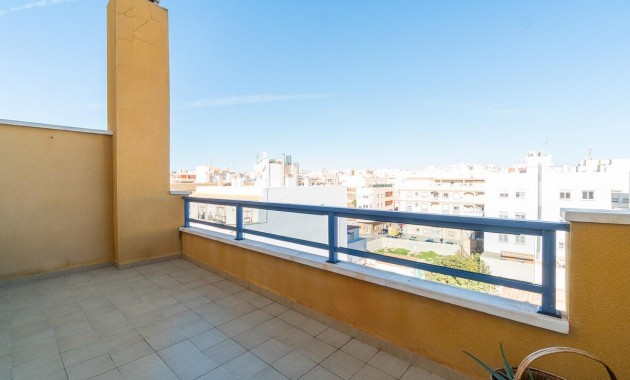 Venta - Ático -
Torrevieja - Centro