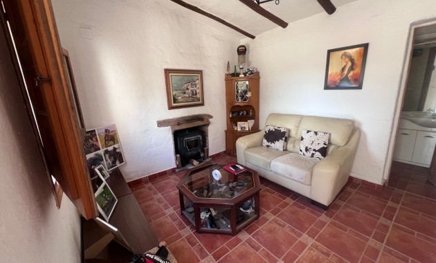 Sale - Country Property/Finca -
Torremendo