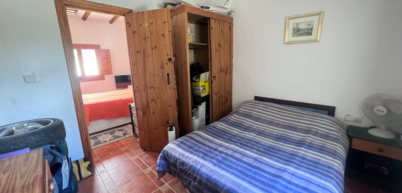 Sale - Country Property/Finca -
Torremendo