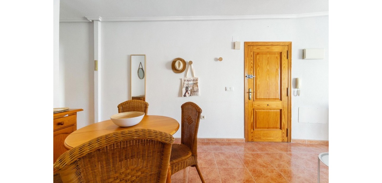 Venta - Apartamento / piso -
Torrevieja - Torrevieja - Centre