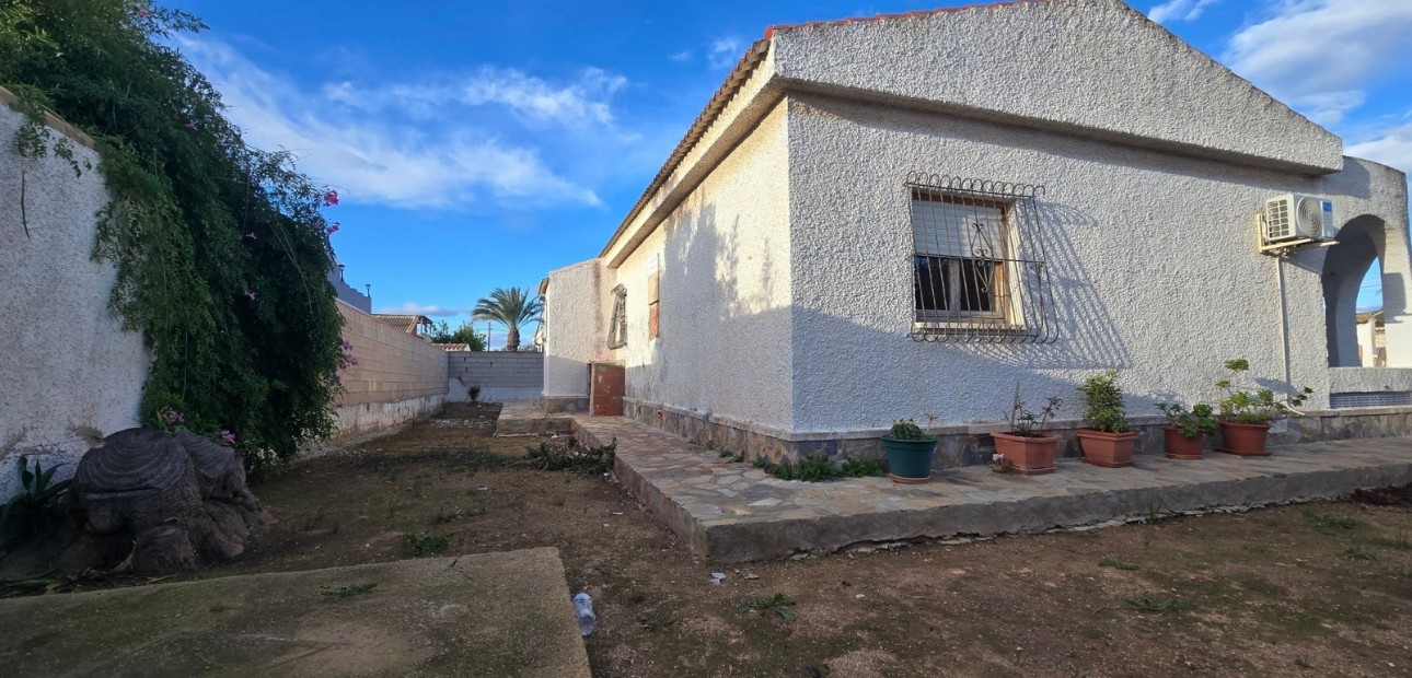 Venta - Villa -
Torrevieja - El Chaparal