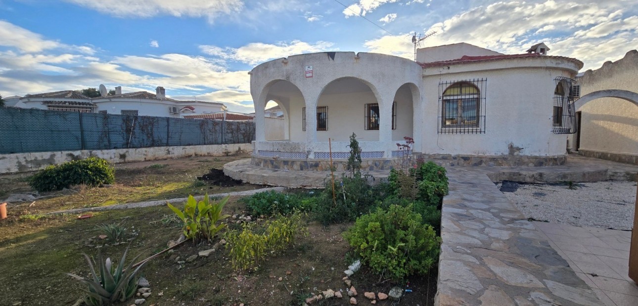 Venta - Villa -
Torrevieja - El Chaparal