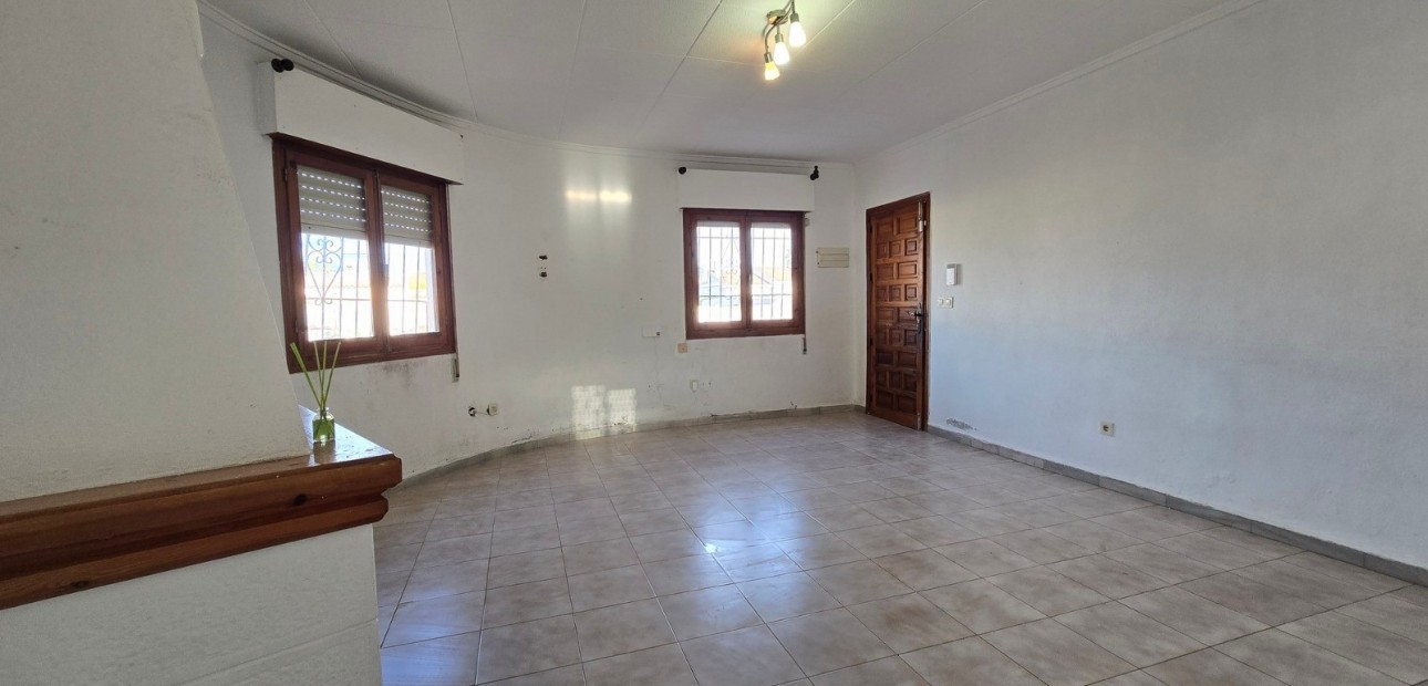 Venta - Villa -
Torrevieja - El Chaparal
