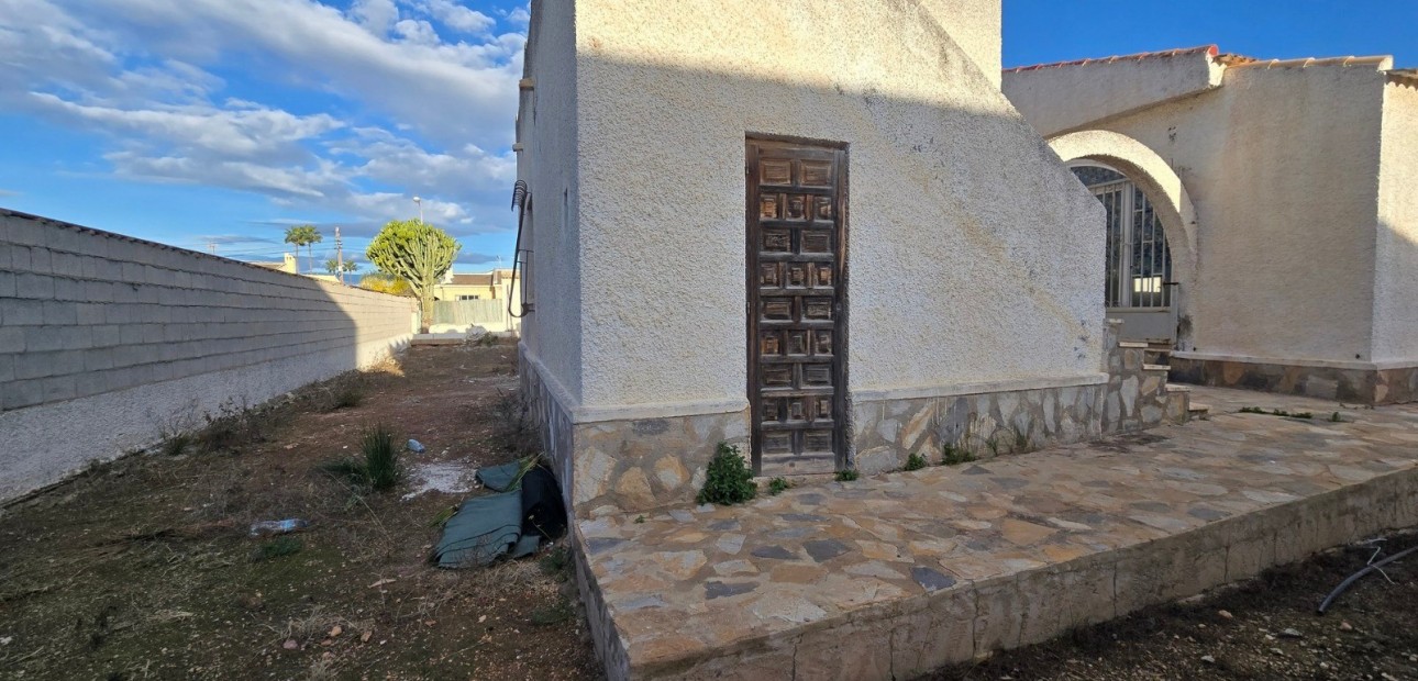 Venta - Villa -
Torrevieja - El Chaparal