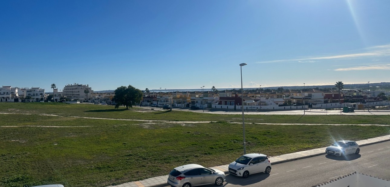 Venta - Apartamento / piso -
Orihuela - Entre Naranjos Vistabella