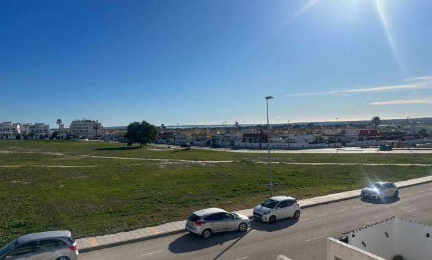 Venta - Apartamento / piso -
Orihuela - Entre Naranjos Vistabella