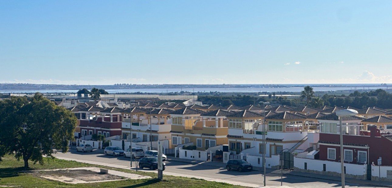 Venta - Apartamento / piso -
Orihuela - Entre Naranjos Vistabella