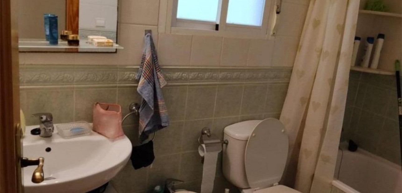 Venta - Apartamento / piso -
Guardamar del Segura - CENTRO