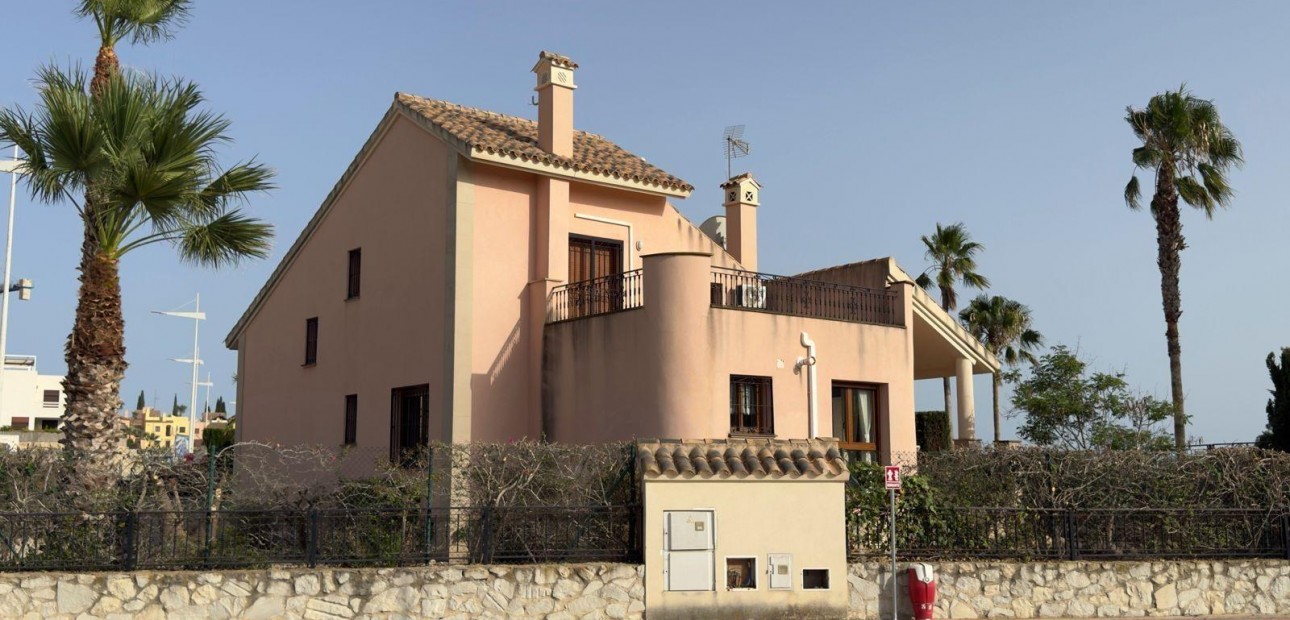 Venta - Villa -
Algorfa - Comunidad valenciana