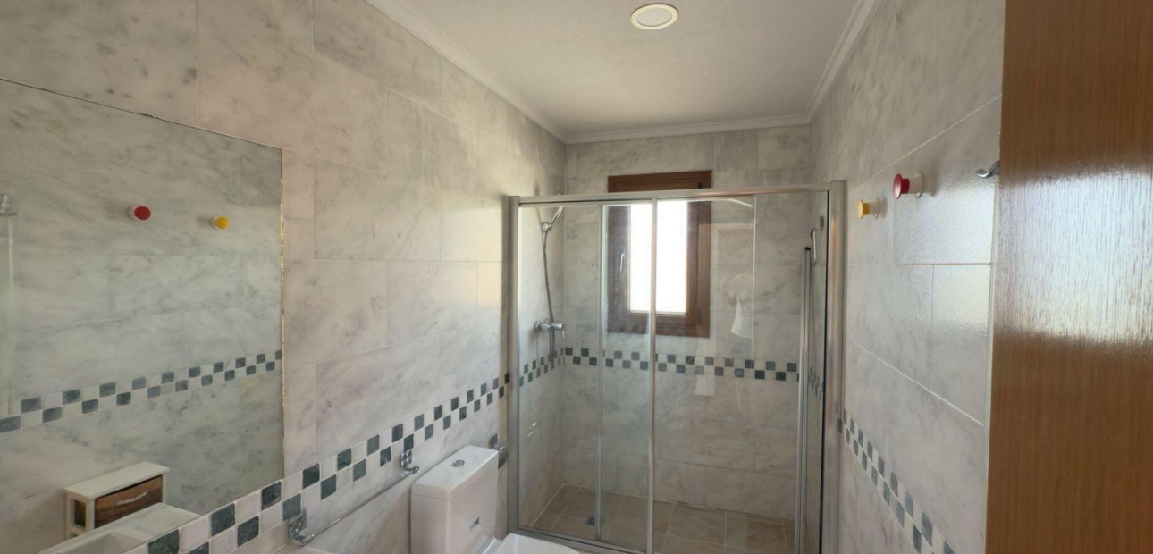 Venta - Villa -
Algorfa - Comunidad valenciana