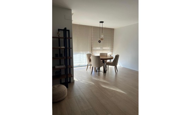 Venta - Apartamento / piso -
Alicante - Garbinet-Parque de las Avenidas