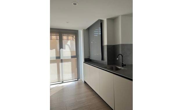 Venta - Apartamento / piso -
Alicante - Garbinet-Parque de las Avenidas