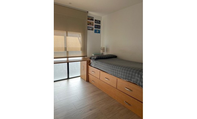 Venta - Apartamento / piso -
Alicante - Garbinet-Parque de las Avenidas