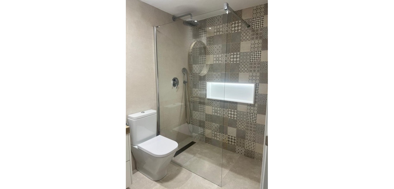 Venta - Apartamento / piso -
Alicante - Garbinet-Parque de las Avenidas