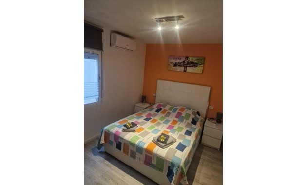 Venta - Apartamento / piso -
Torrevieja - Playa del cura