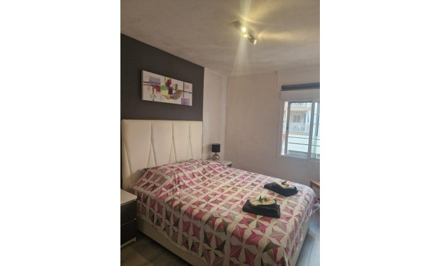 Venta - Apartamento / piso -
Torrevieja - Playa del cura