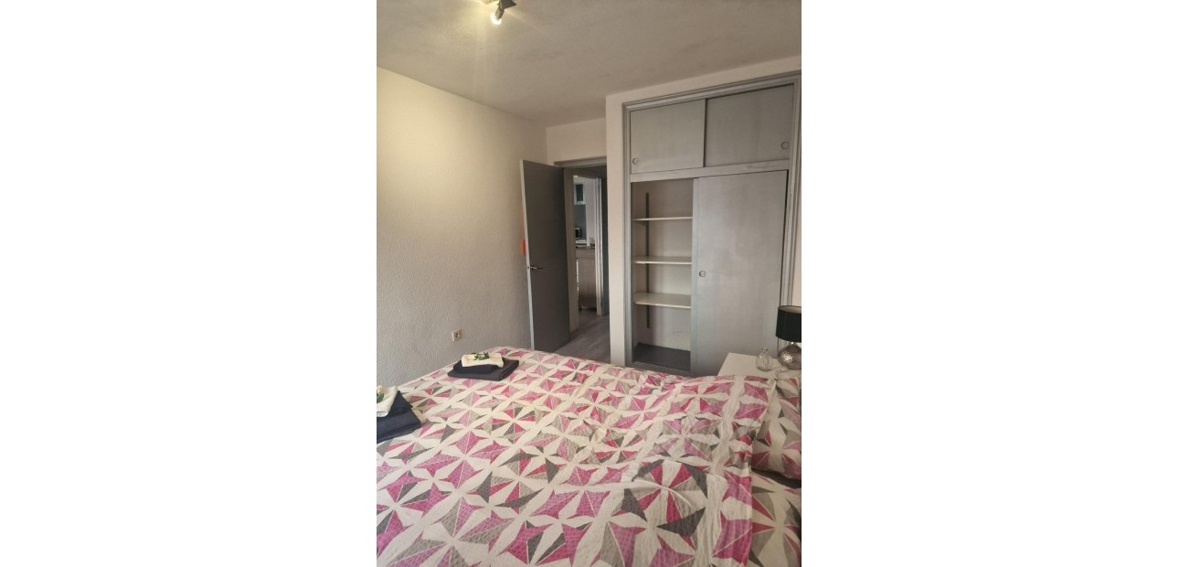 Venta - Apartamento / piso -
Torrevieja - Playa del cura