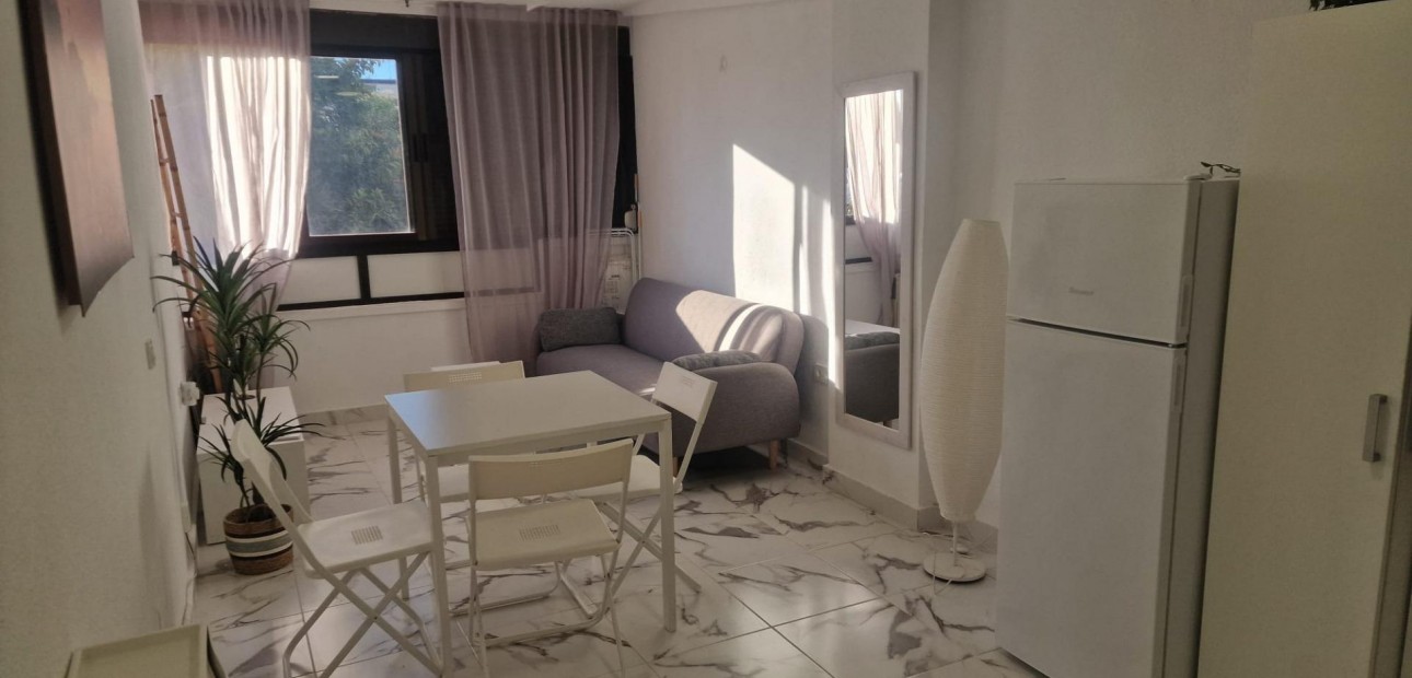Venta - Apartamento / piso -
Torrevieja - Cabo cervera
