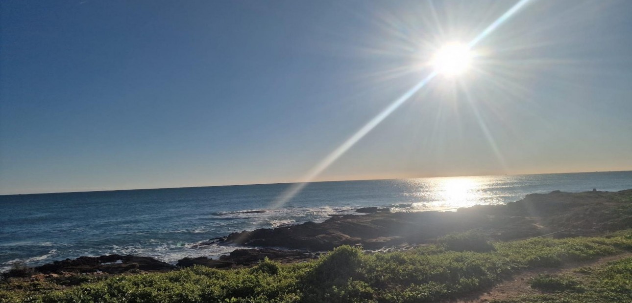 Venta - Apartamento / piso -
Torrevieja - Cabo cervera