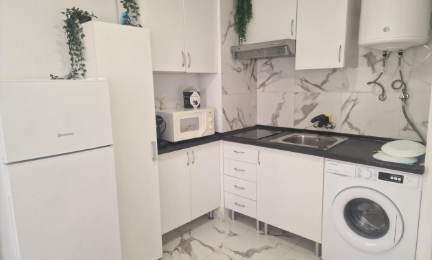 Venta - Apartamento / piso -
Torrevieja - Cabo cervera