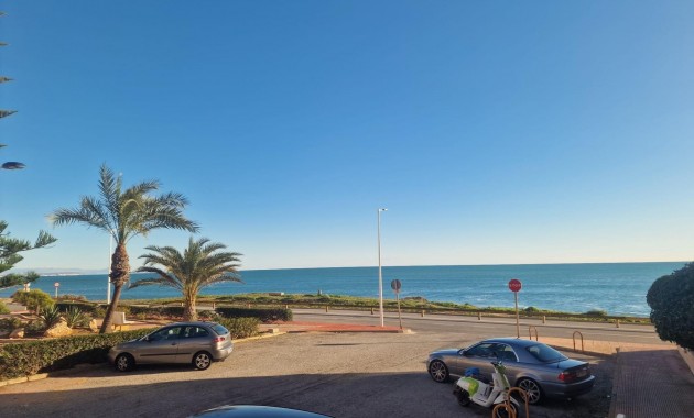 Venta - Apartamento / piso -
Torrevieja - Cabo cervera