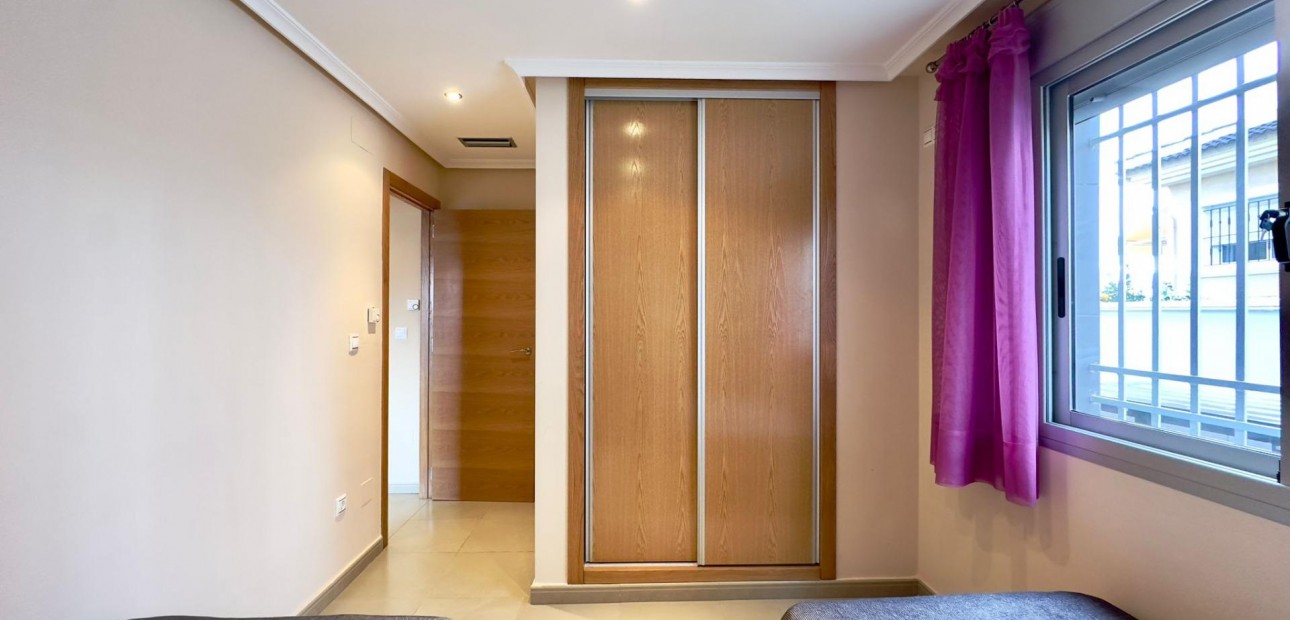 Venta - Building -
Torrevieja - Playa del cura