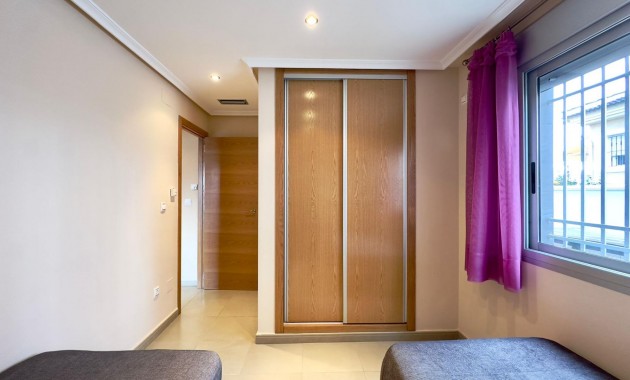 Venta - Building -
Torrevieja - Playa del cura