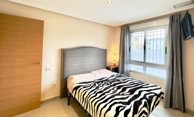 Venta - Building -
Torrevieja - Playa del cura