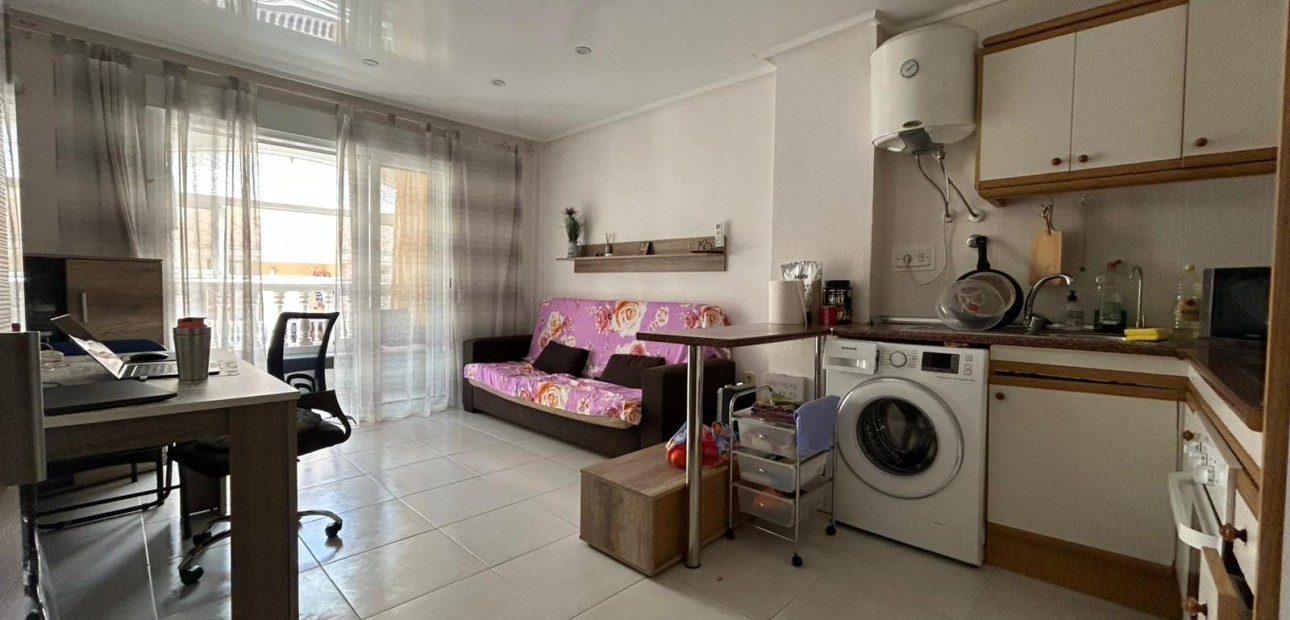 Venta - Apartamento / piso -
Torrevieja - Playa del cura