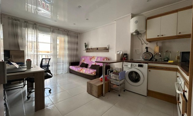 Venta - Apartamento / piso -
Torrevieja - Playa del cura